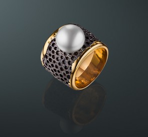 Кольцо с жемчугом к-007чзб: белый пресноводный жемчуг, серебро 925°